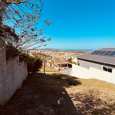 Terreno com 420m², à venda, no bairro Peró em Cabo Frio