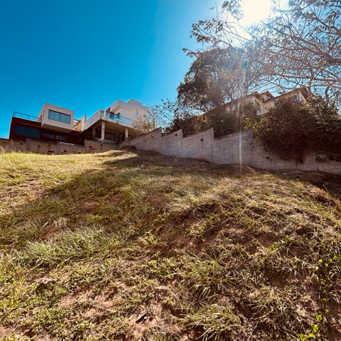 Terreno com 420m², à venda, no bairro Peró em Cabo Frio