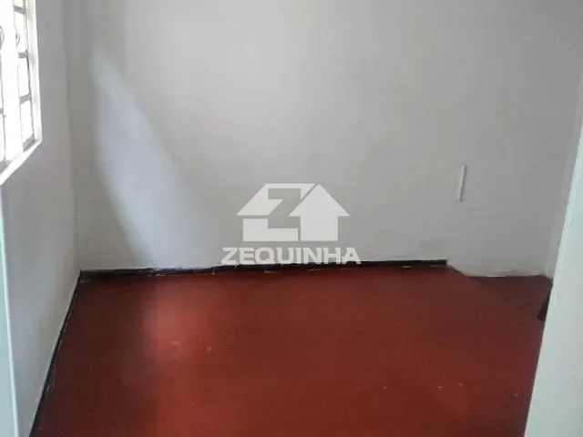 Casa com 125m², à venda, no bairro Vila Ayrosa em Osasco