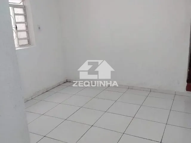 Casa com 125m², à venda, no bairro Vila Ayrosa em Osasco