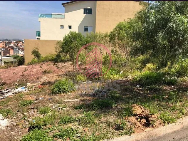 Terreno com 238m², à venda, no bairro Jardim Veloso em Carapicuíba