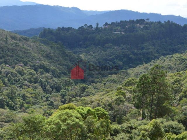 Terreno com 1292m², à venda, no bairro Vila Abernéssia em Campos Do Jordão