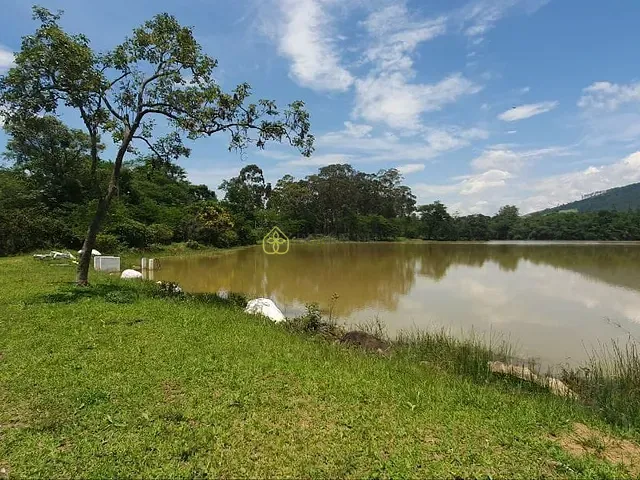 Terreno com 3079m², à venda, no bairro Jardim Lugano em Itatiaia