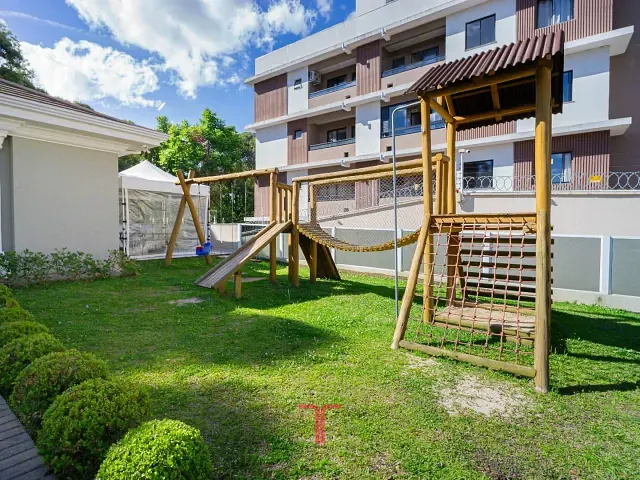 Terreno com 389m², à venda, no bairro Campo Comprido em Curitiba