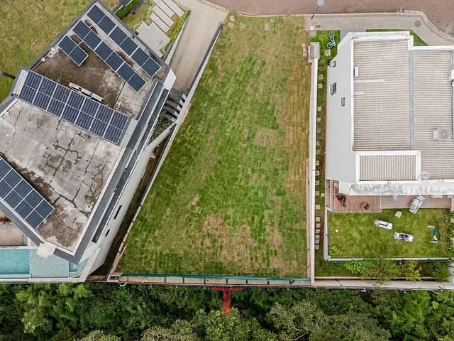 Terreno com 389m², à venda, no bairro Campo Comprido em Curitiba
