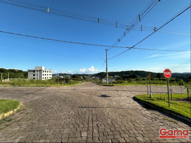 Terreno com 374m², à venda, no bairro Loteamento Jubelino Frison em Nova Prata