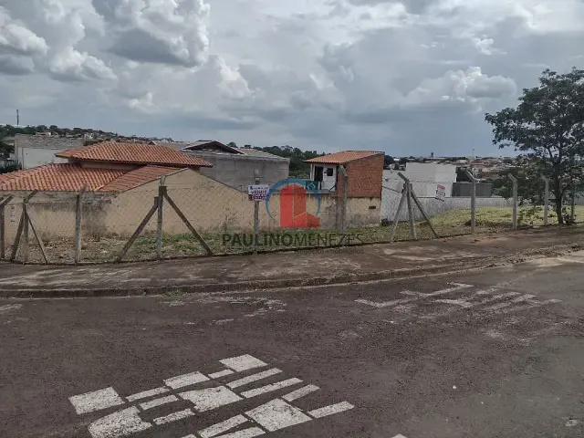 Terreno com 358m², à venda, no bairro Jardim Maria Helena em Nova Odessa