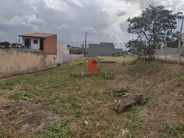 Terreno com 358m², à venda, no bairro Jardim Maria Helena em Nova Odessa
