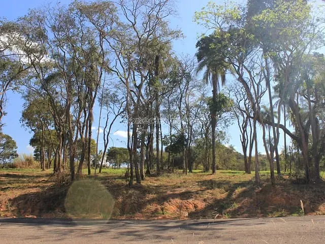 Terreno com 1000m², à venda, no bairro Condomínio Reserva Duas Marias em Jaguariúna
