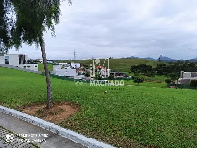 Terreno com 680m², à venda, no bairro Carapina em Serra