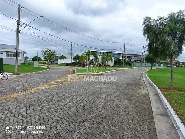 Terreno com 680m², à venda, no bairro Carapina em Serra