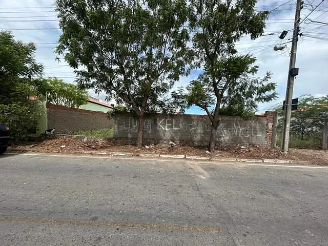 Terreno com 351m², à venda, no bairro Caminho dos Lagos em Paulo Afonso