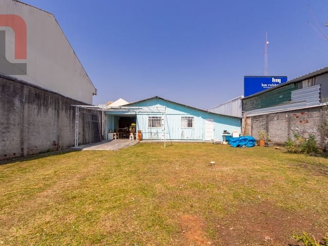 Terreno à venda, no bairro Barreirinha em Curitiba