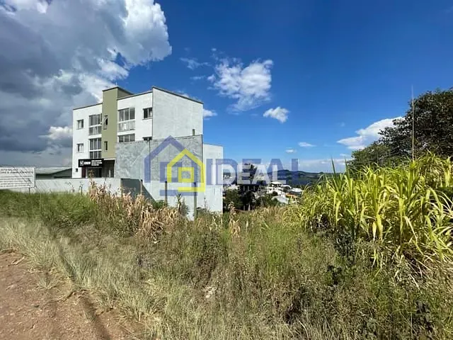 Terreno com 388m², à venda, no bairro Petrópolis em Concórdia