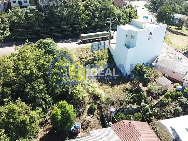 Terreno com 388m², à venda, no bairro Petrópolis em Concórdia
