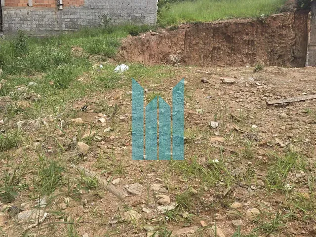 Terreno com 250m², à venda, no bairro Jardim Bandeirantes em Poços de Caldas