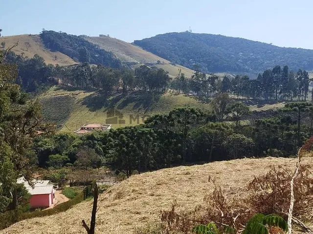 Terreno com 1200m², à venda, no bairro Capoeirinha em Maria da Fé
