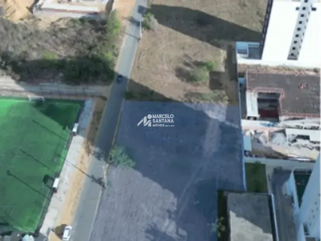 Terreno com 2052m², à venda, no bairro Candeias em Vitória da Conquista