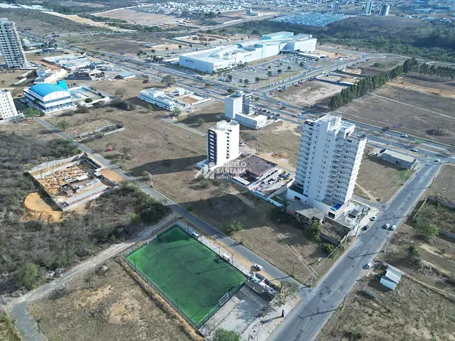 Terreno com 2052m², à venda, no bairro Candeias em Vitória da Conquista
