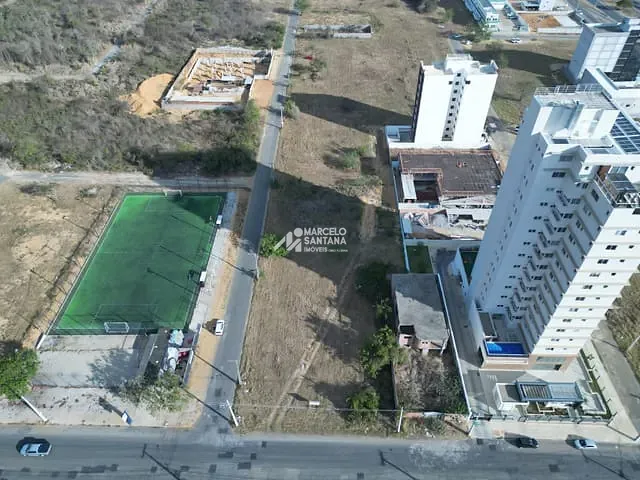 Terreno com 2052m², à venda, no bairro Candeias em Vitória da Conquista
