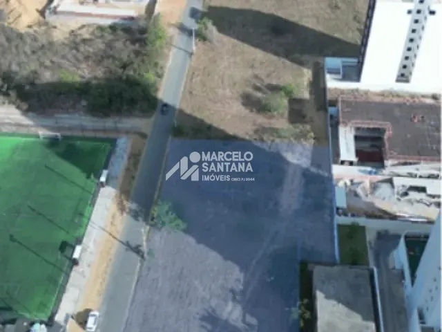 Terreno com 2052m², à venda, no bairro Candeias em Vitória da Conquista