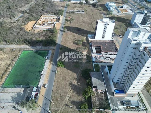 Terreno com 2052m², à venda, no bairro Candeias em Vitória da Conquista
