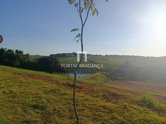 Terreno com 250m², à venda, no bairro Residencial Bella vita em Bragança Paulista