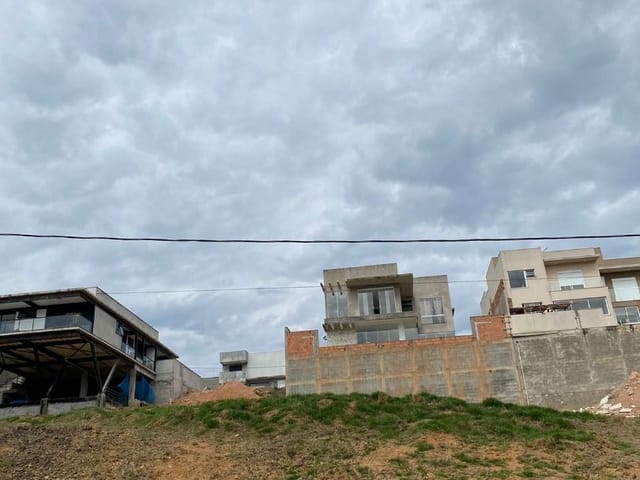 Terreno com 485m², à venda, no bairro Maria Imaculada em Poços de Caldas