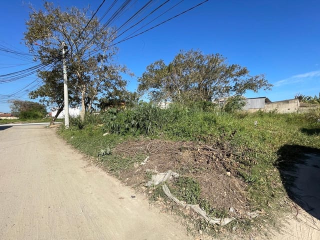 Terreno com 787m², à venda, no bairro Jardim Atlântico Oeste (Itaipuaçu) em Maricá
