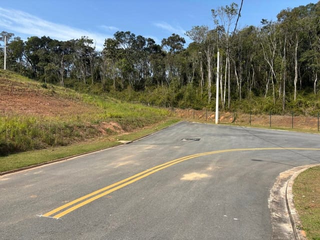 Terreno com 250m², à venda, no bairro Cézar de Souza em Mogi das Cruzes