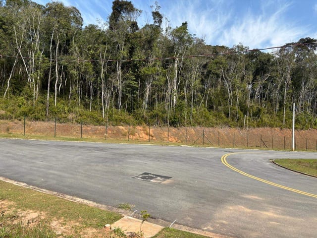 Terreno com 250m², à venda, no bairro Cézar de Souza em Mogi das Cruzes