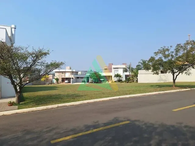 Terreno com 300m², à venda, no bairro Jardim Maria Beatriz em Mogi Mirim