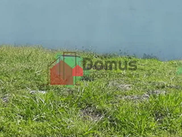 Terreno com 262m², à venda, no bairro Loteamento Residencial e Comercial Flamboyant em Pindamonhangaba