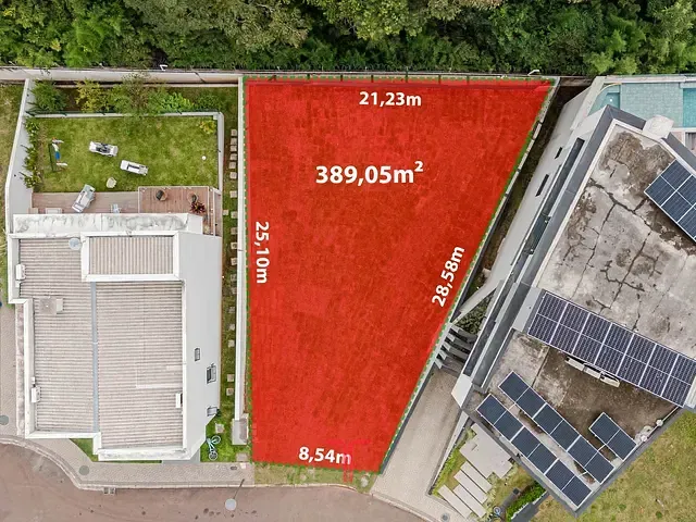 Terreno com 389m², à venda, no bairro Campo Comprido em Curitiba