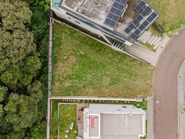 Terreno com 389m², à venda, no bairro Campo Comprido em Curitiba