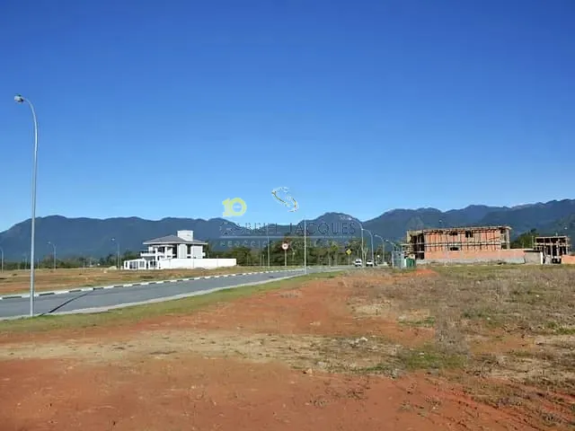 Terreno com 435m², à venda, no bairro Vila Becker em Santo Amaro da Imperatriz