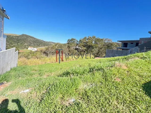 Terreno com 300m², à venda, no bairro Laranja Azeda em Atibaia