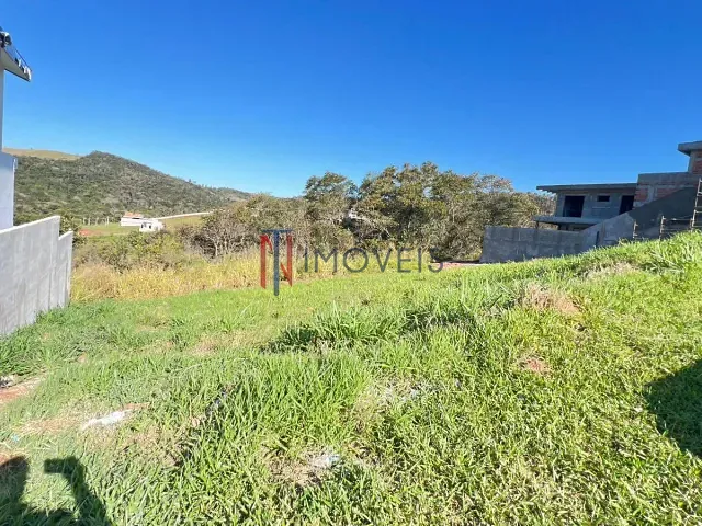 Terreno com 300m², à venda, no bairro Laranja Azeda em Atibaia