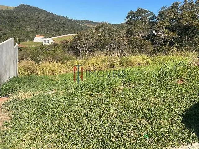 Terreno com 300m², à venda, no bairro Laranja Azeda em Atibaia