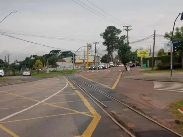 Terreno à venda, no bairro São Lourenço em Curitiba