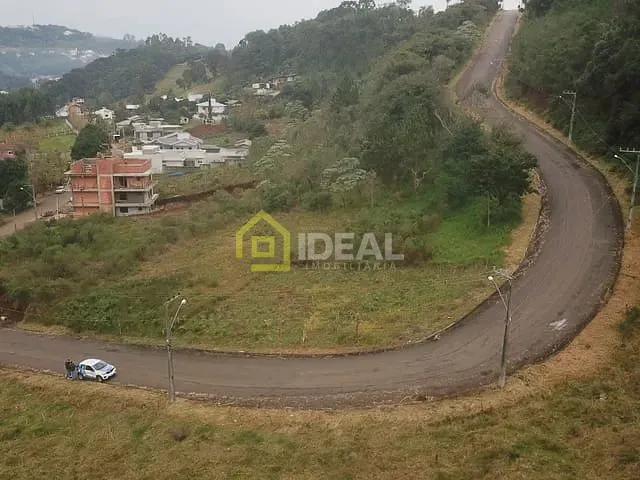 Terreno com 498m², à venda, no bairro Parque de Exposições em Concórdia