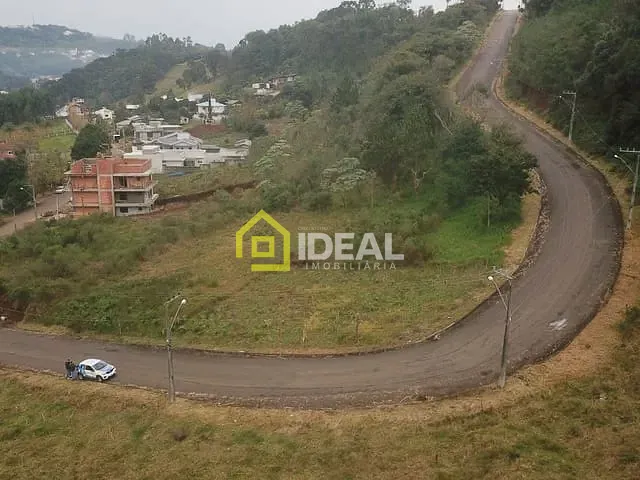 Terreno com 498m², à venda, no bairro Parque de Exposições em Concórdia