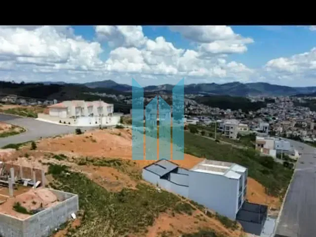 Terreno com 250m², à venda, no bairro Jardim Bandeirantes em Poços de Caldas