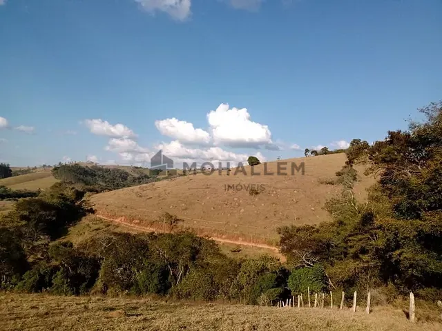 Terreno com 10000m², à venda, no bairro Campinho em Brazópolis