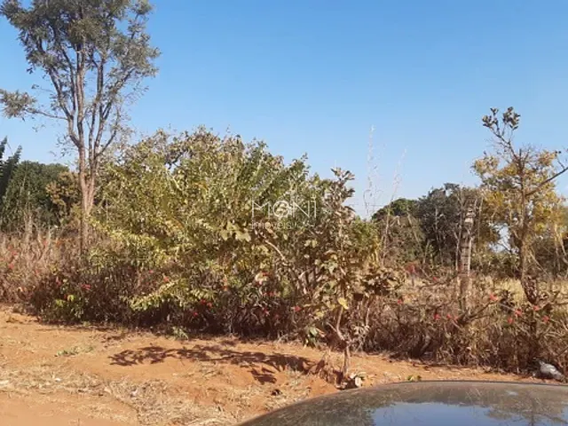 Terreno com 2000m², à venda, no bairro Chácaras Quedas do Descoberto em Águas Lindas de Goiás