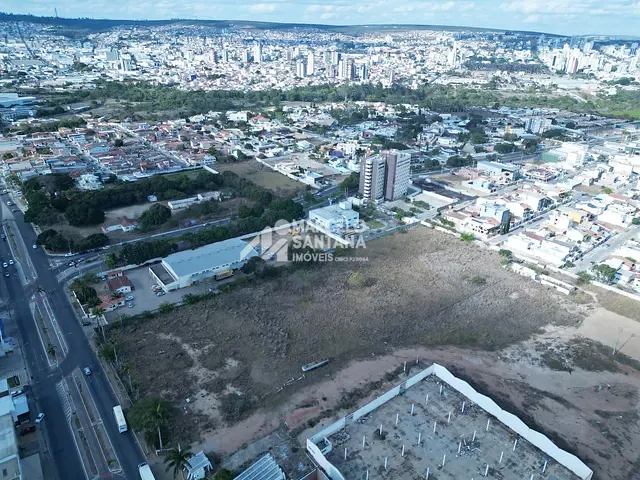 Terreno com 20000m², à venda, no bairro Boa Vista em Vitória da Conquista