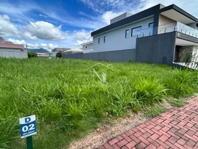Terreno com 382m², à venda, no bairro Itapeba em Maricá