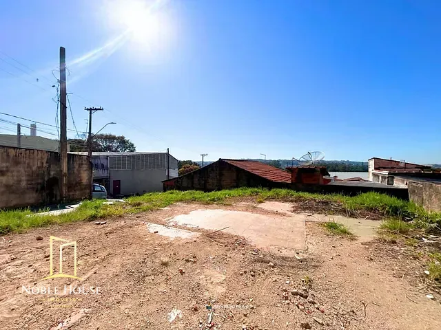 Terreno com 240m², à venda, no bairro Capela em Vinhedo