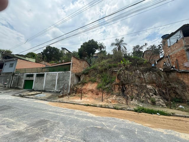 Terreno com 175m², à venda, no bairro Monte Azul em Belo Horizonte