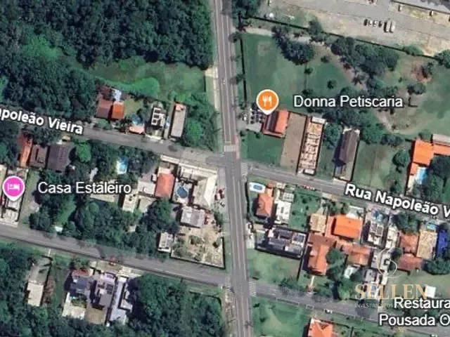 Terreno com 485m², à venda, no bairro Praia do Estaleiro em Balneário Camboriú